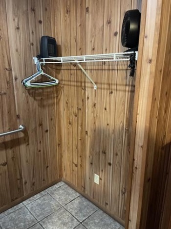 2_Bathroom-2